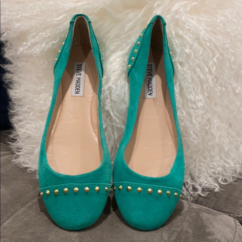 Steve Madden Suede Flats